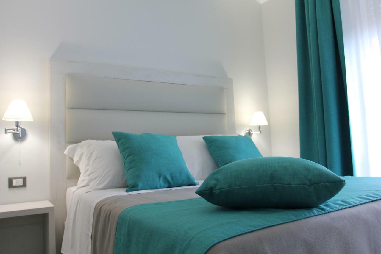 Double Room,789408783:JPEG